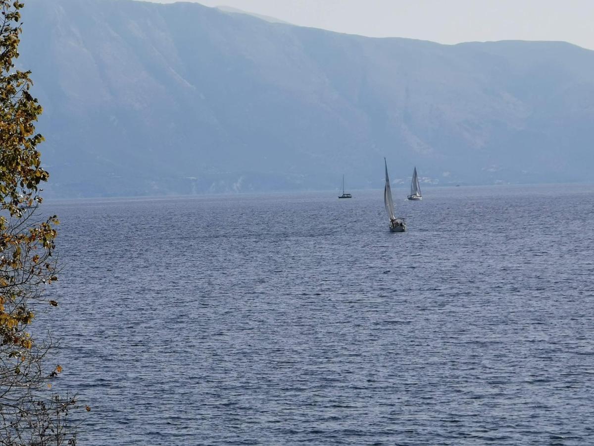 Lefkada Beach House ニキアナ エクステリア 写真